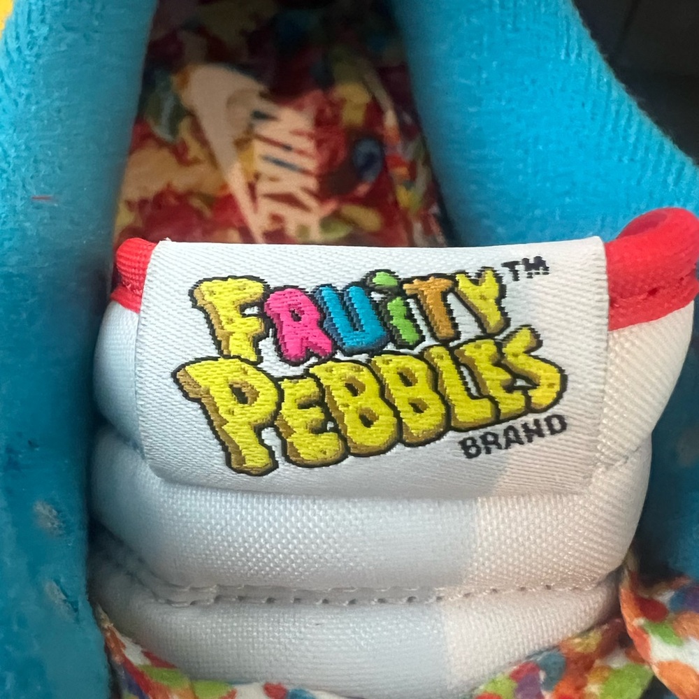 Nike Dunks Low - LeBron Fruity Pebbles - Picture 3 of 8